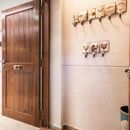 Lebre By Totiaran Apartment Naut Aran Bagian luar foto
